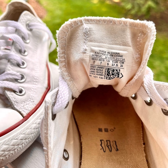 Converse Chuck Taylor All Star Low Top | 7 Womens - Picture 6 of 7